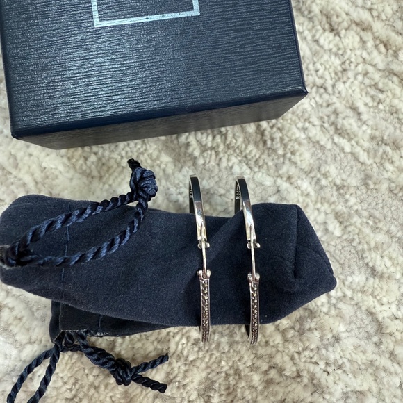 *NIB* Artisan Crafted by Robert Manse CZ Sterling Silver Hoop Earrings - Picture 7 of 15